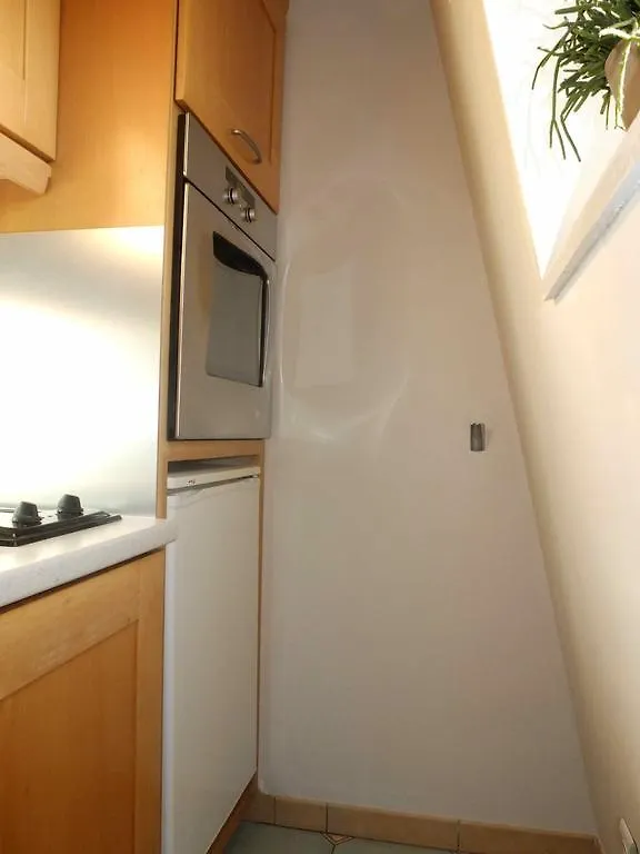 Adagio Haussmann Champs Elysees Апарт-отель Париж