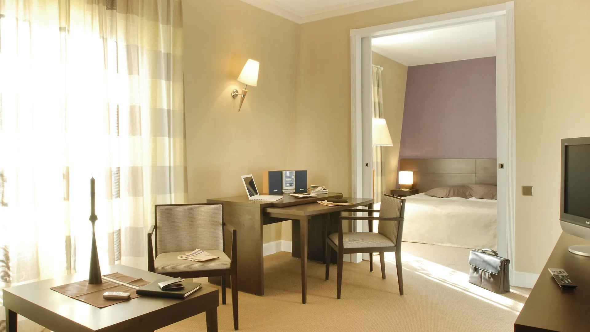 Aparthotel Adagio Haussmann Champs Elysees 4*