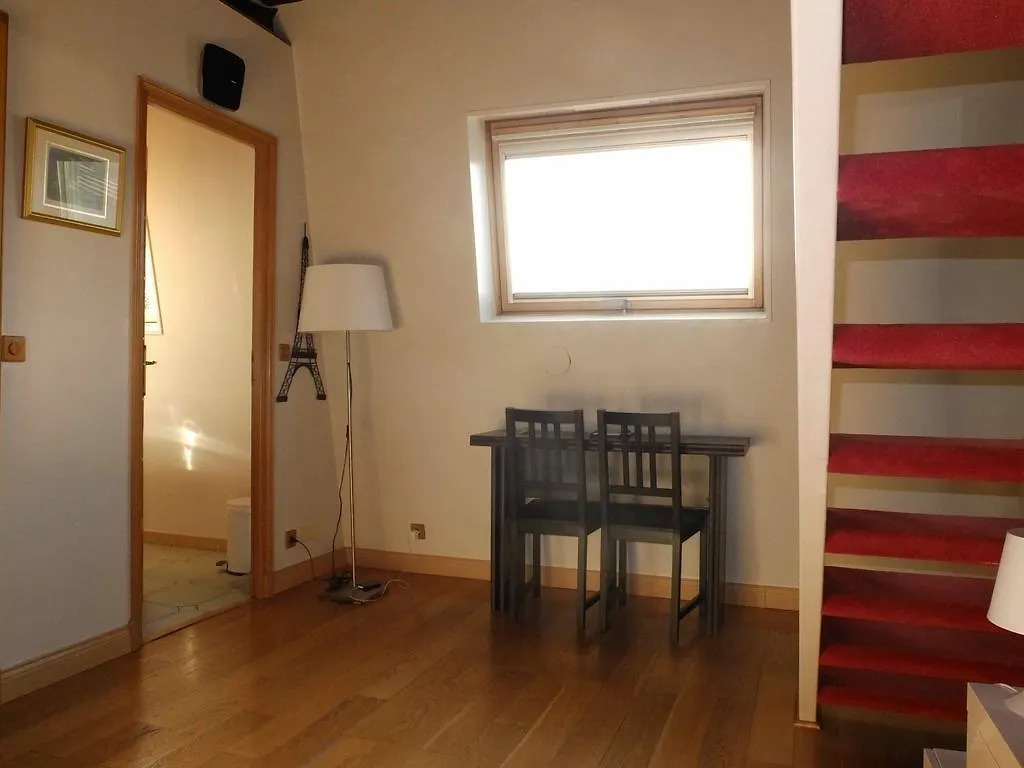 Adagio Haussmann Champs Elysees Lejlighedshotel 4*
