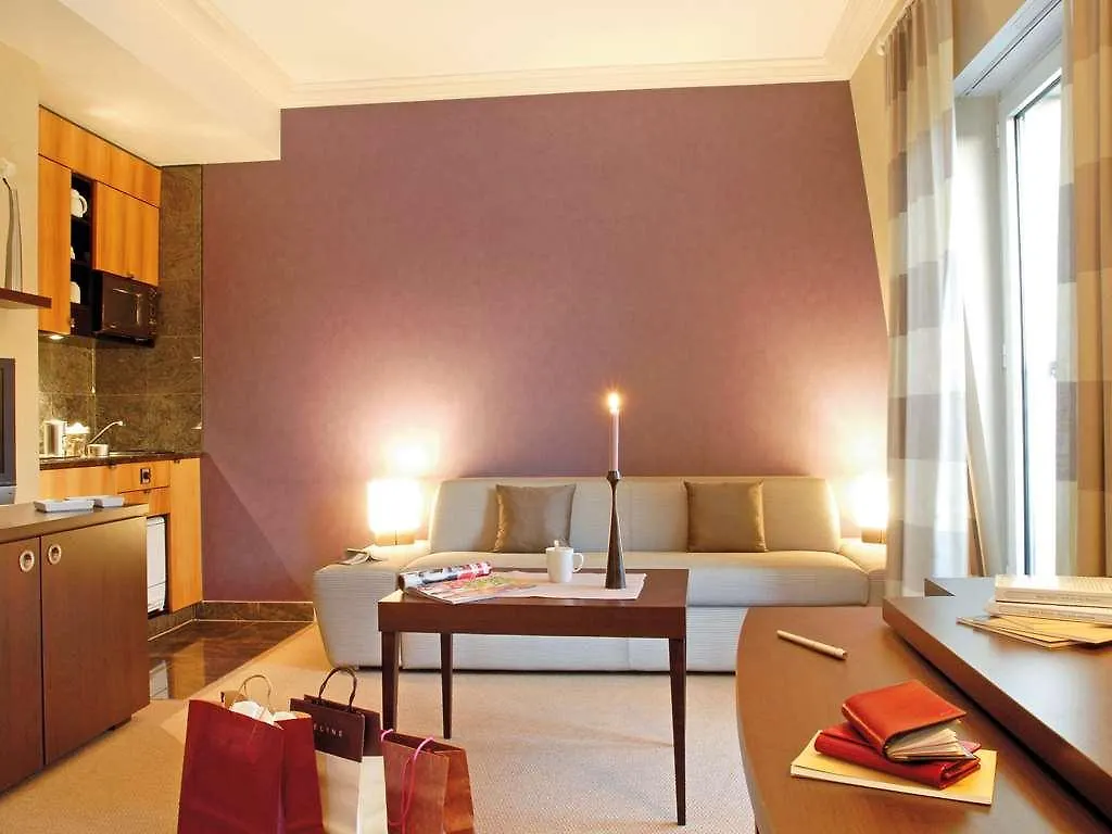 Adagio Haussmann 4*